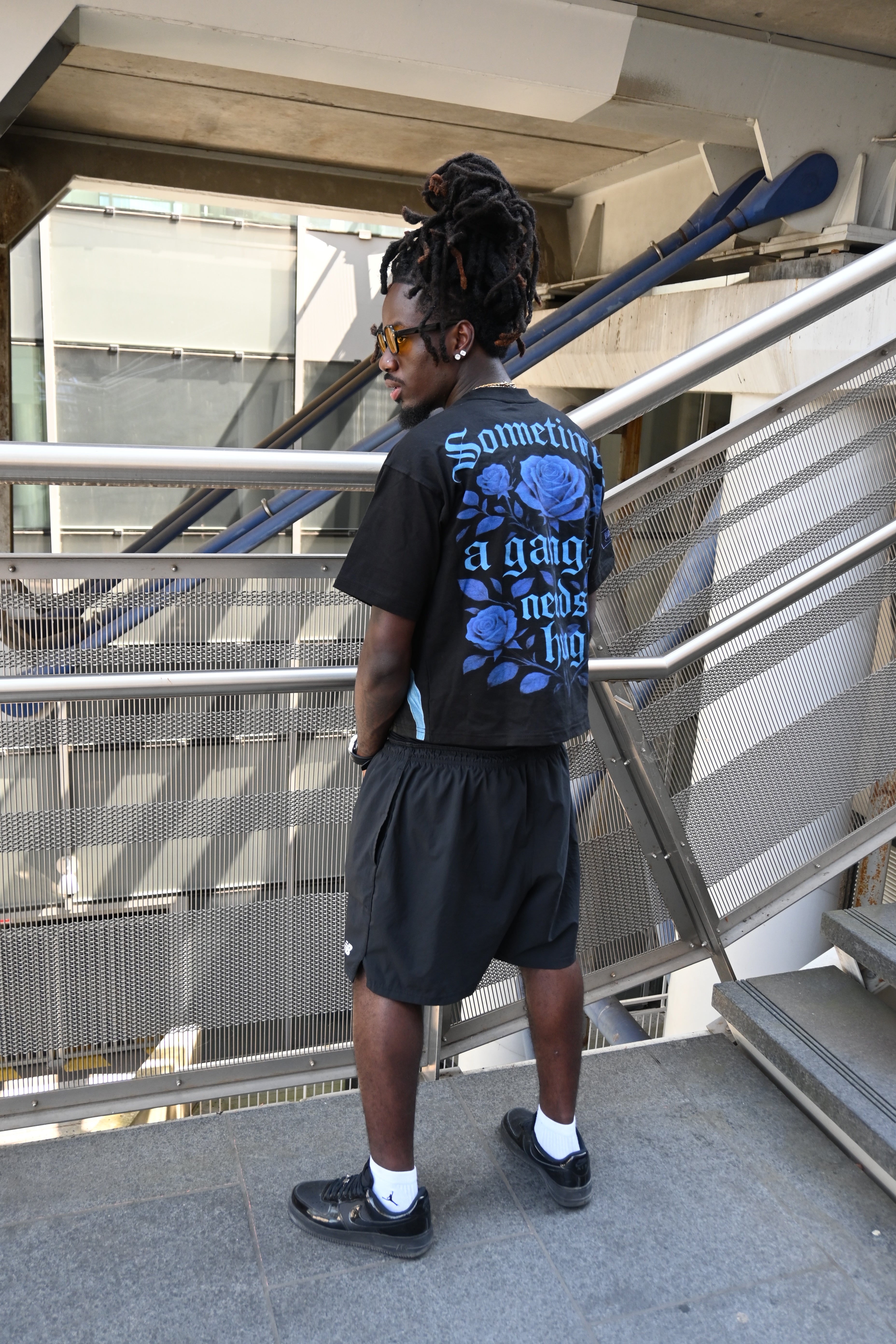 T-shirt « sometimes a gangsta needs a hug »